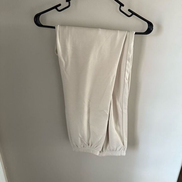 NWT Old Navy Sweatsuit - Picture 3 of 4